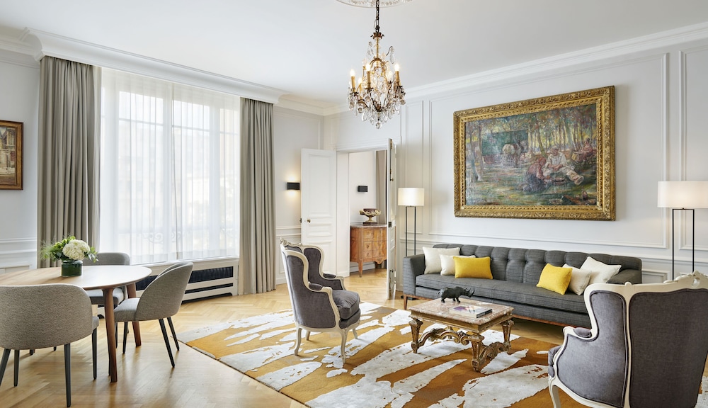 Hotel Lancaster Paris Champs Elysees 30/42