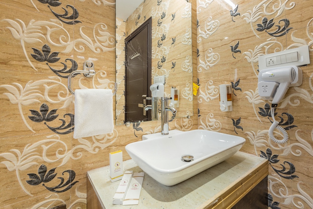 D'polo Club & Spa Resort 50/50