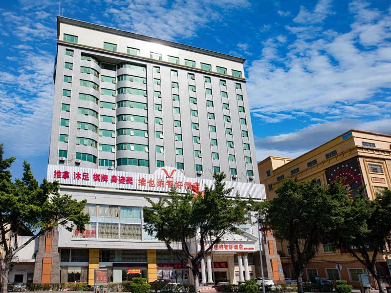 Vienna Classic Hotel (Huizhou Dahuxi) 3/39