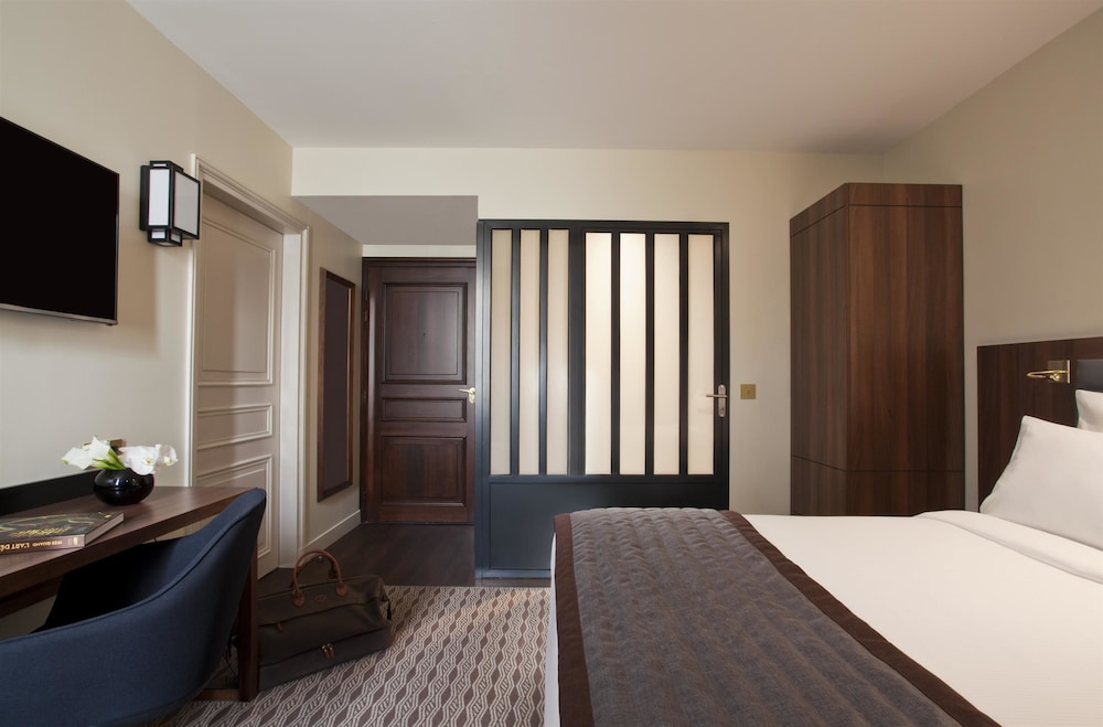 HOTEL MAYFLOWER 37/53