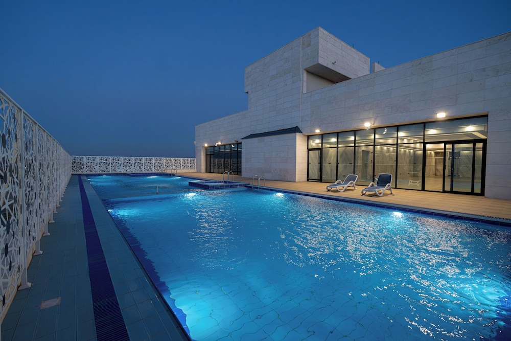 OYO 687 Sunday jeddah Hotel 6/60