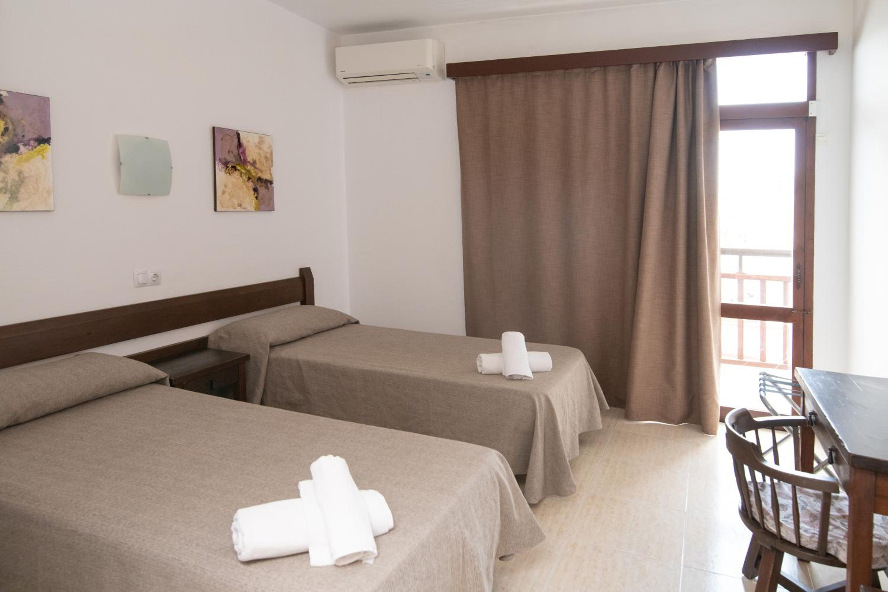 Room - 2 Twin, Balcony