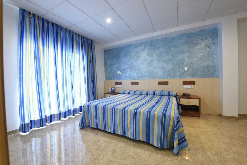 Hotel Internacional Calella 23/73