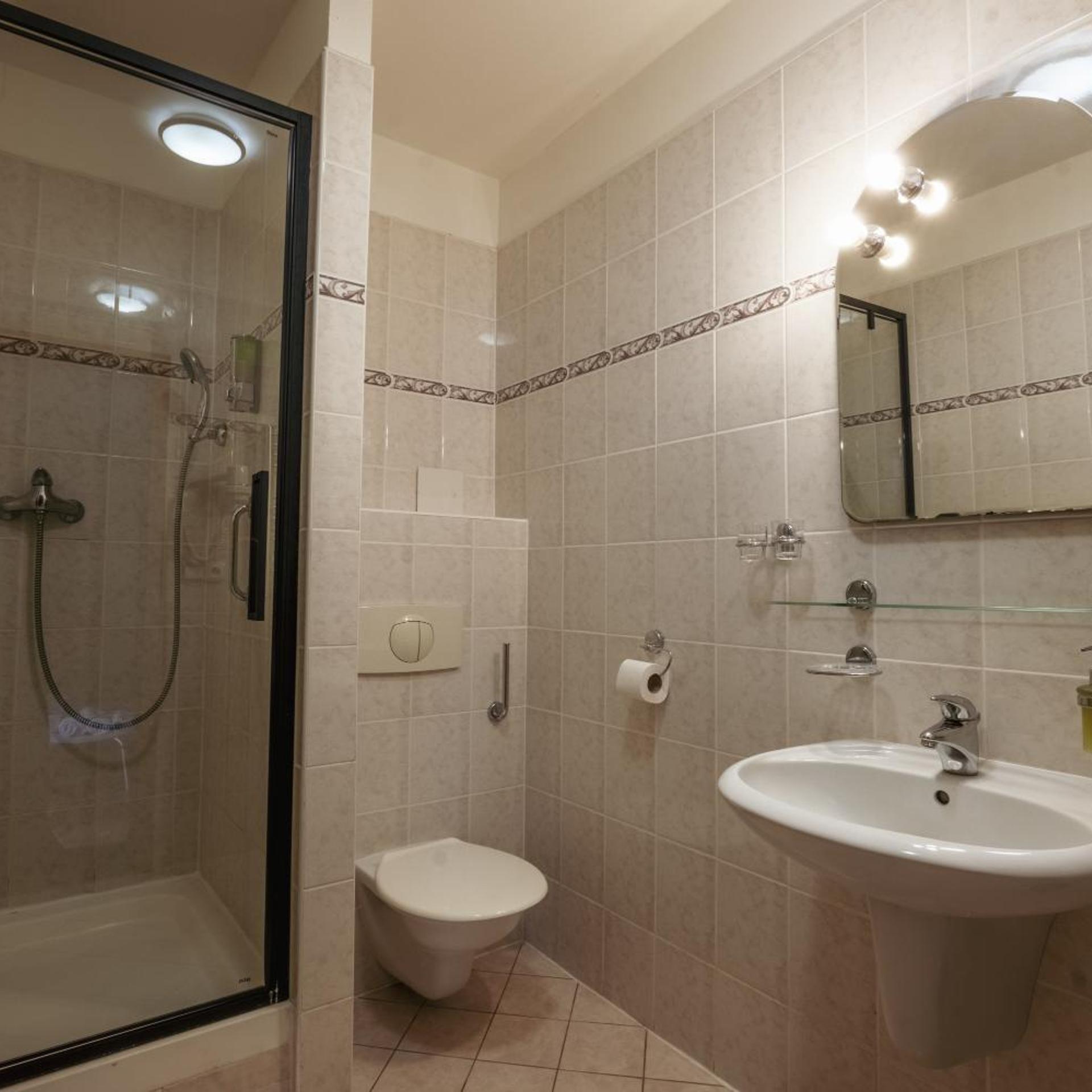 Paris Hotel 45/46