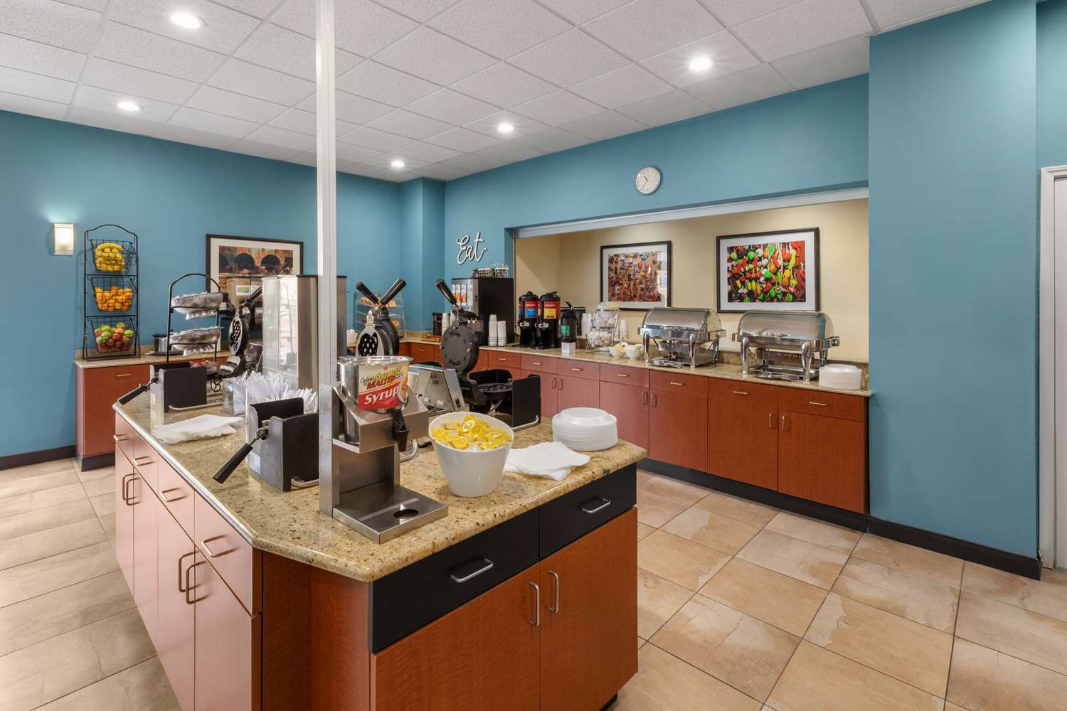 restaurant cafeteria