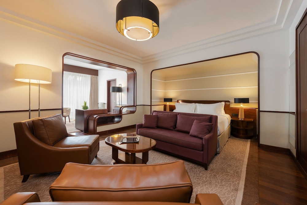 Terra Nostra Garden Hotel 53/85