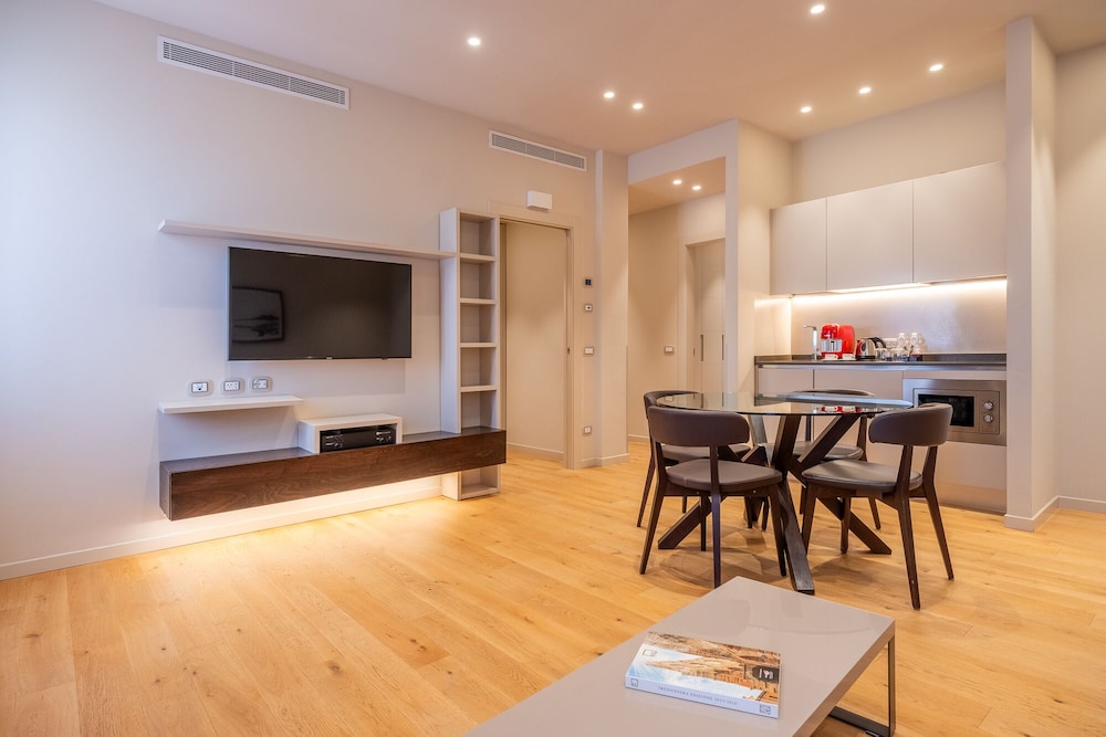 Oriana Suites Verona 42/51
