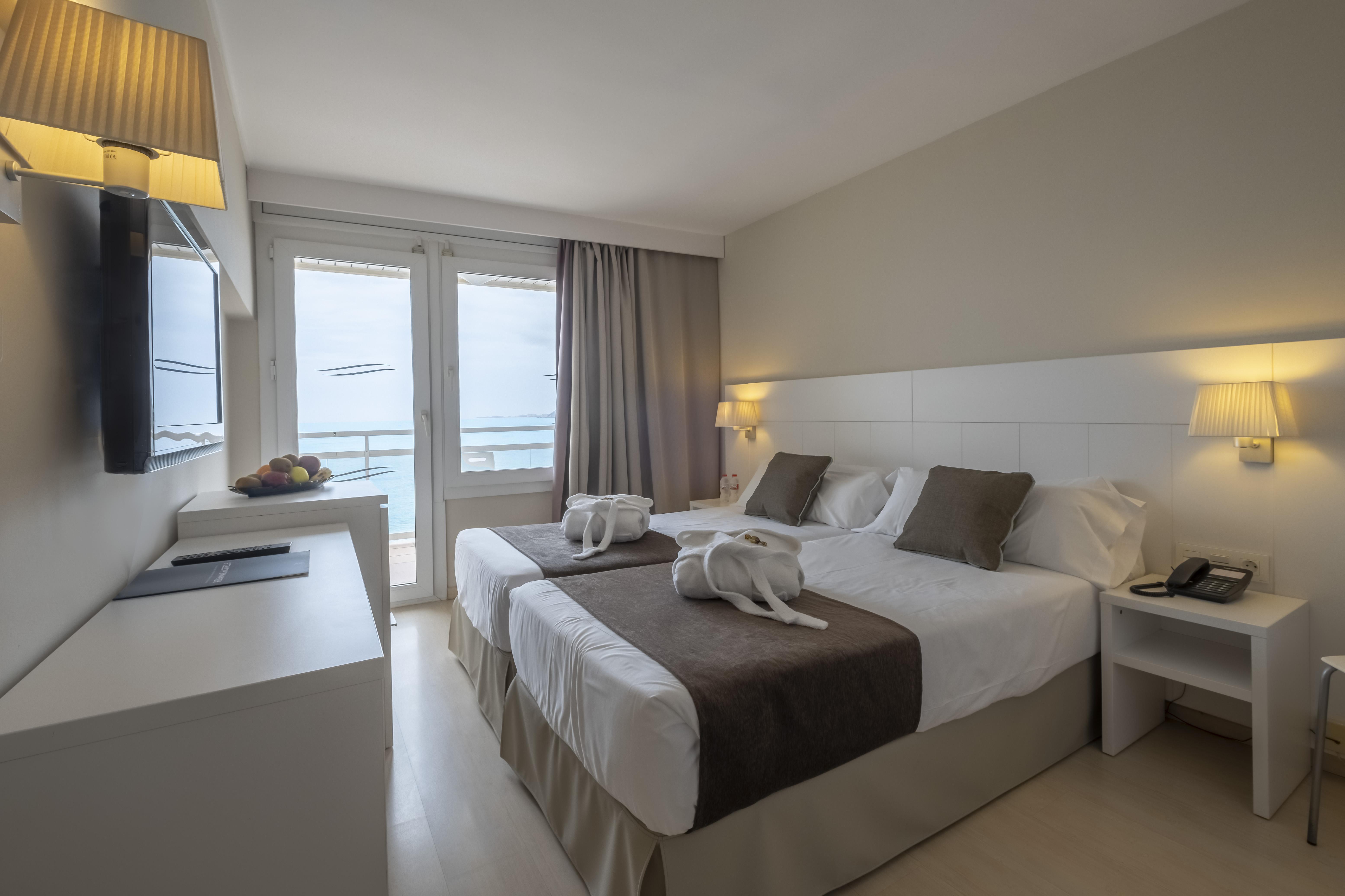Standard, Double Bed, Sea View, Balcony or Terrace