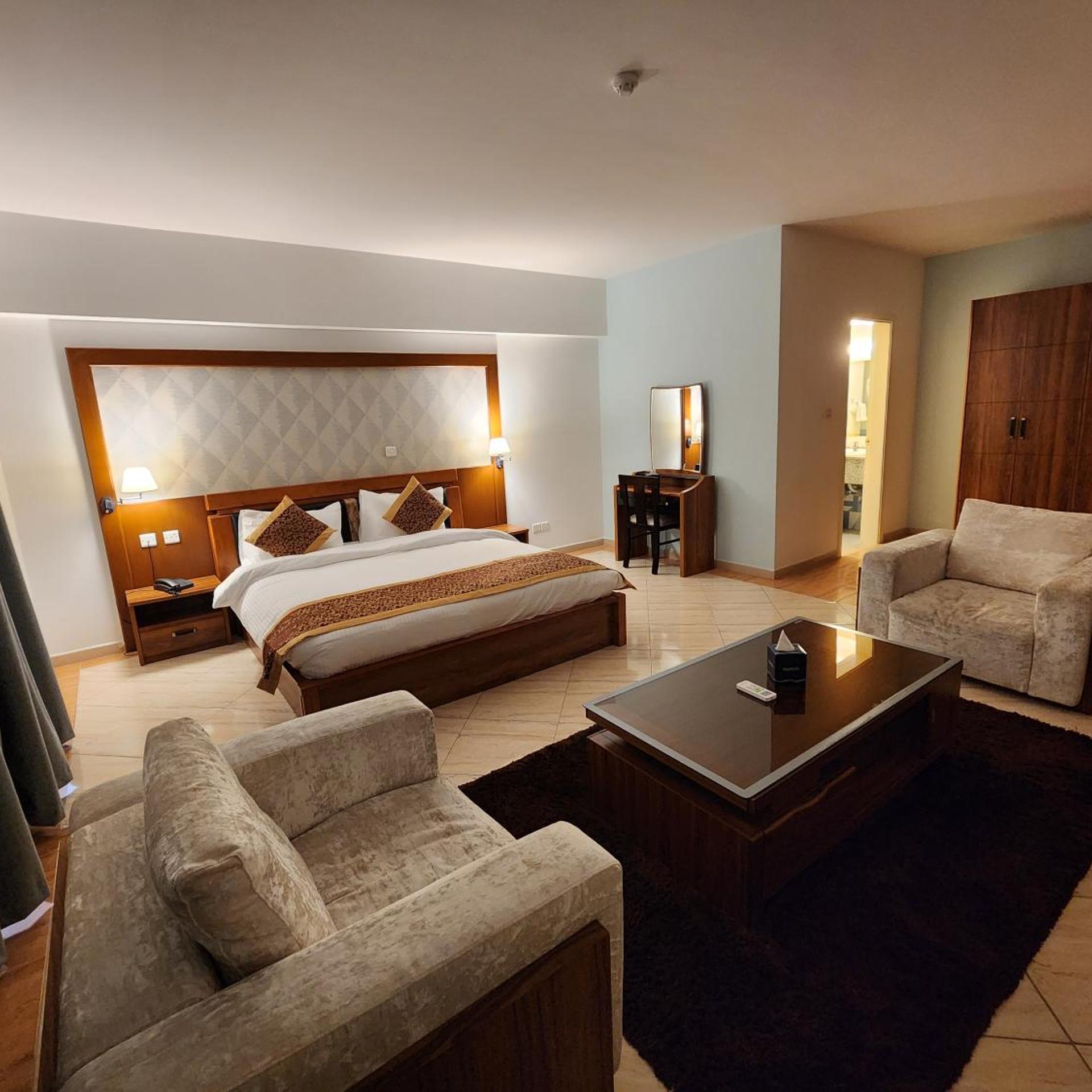غرفة ديلوكس بسرير مزدوج بشرفة، Aquavista Hotel & Suite 4/5