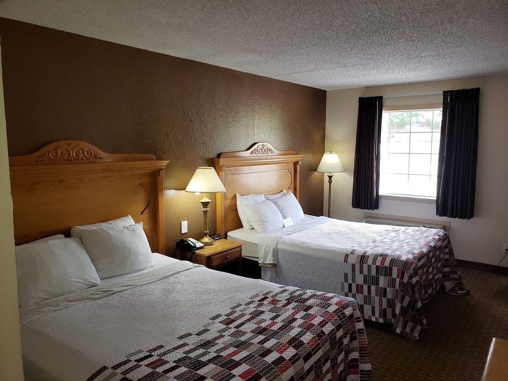 STANDARD, 2 QUEEN BEDS