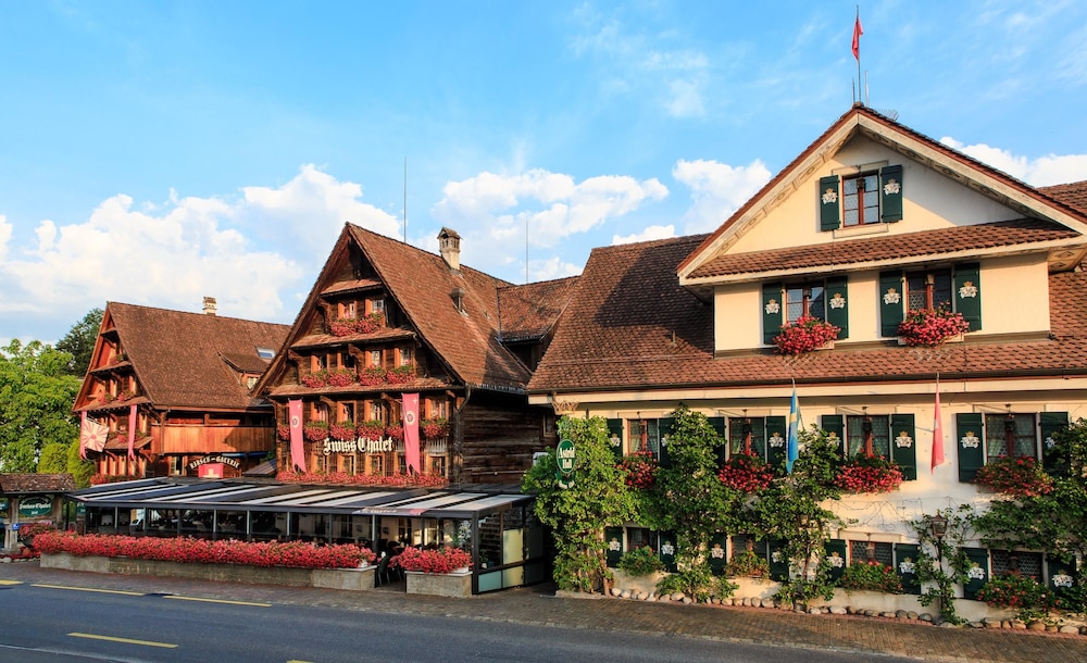 Swiss-Chalet Merlischachen - Historik Chalet-Hotel Lodge 5/44