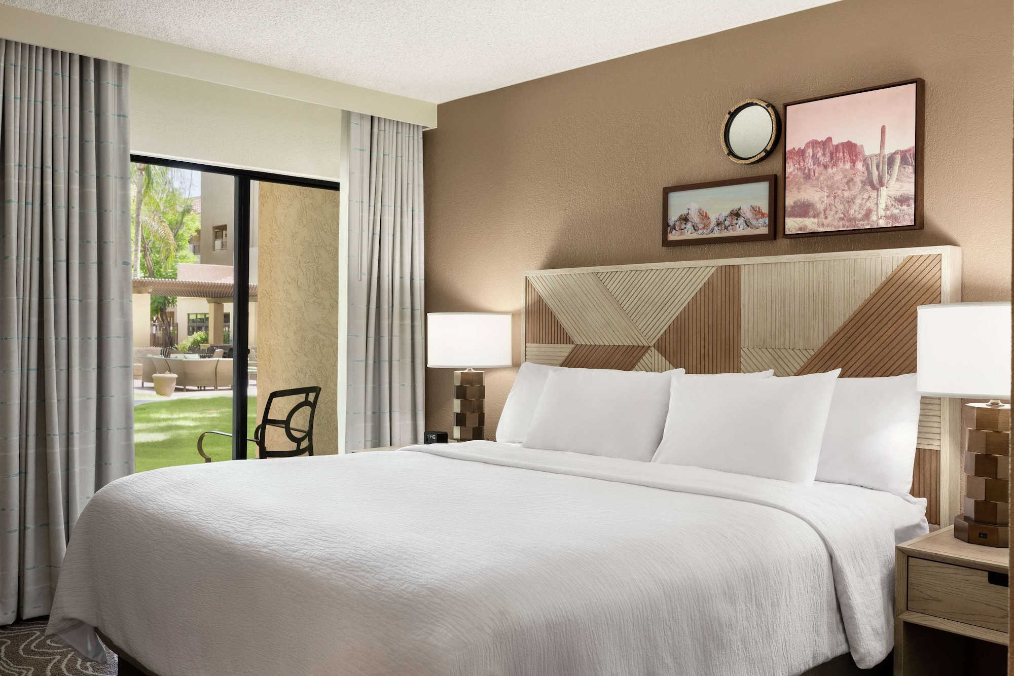 Suite, King Bed, Balcony or Patio, Sofa