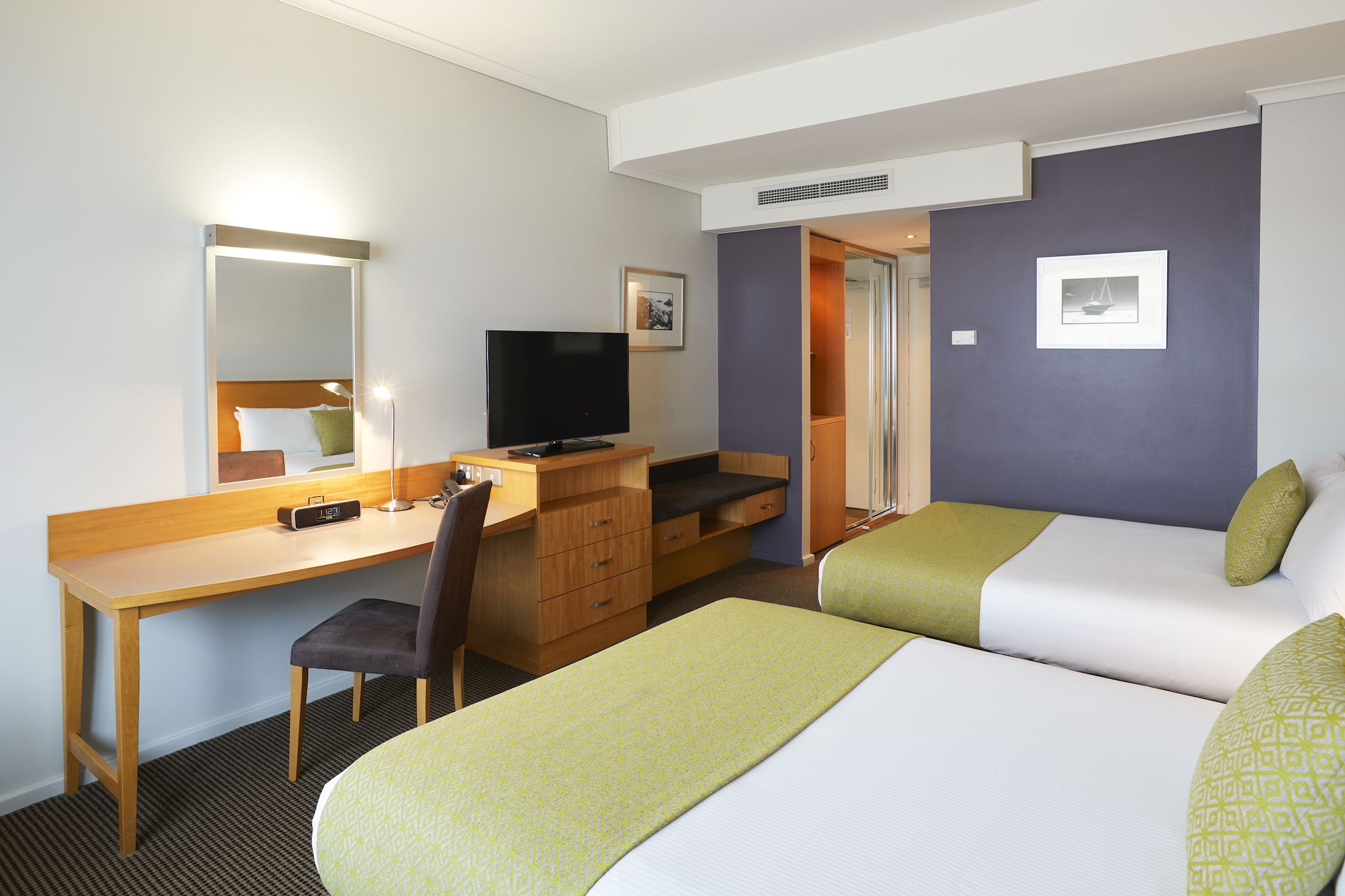 Classic, 2 Double Beds, Novotel Perth Langley 7/10