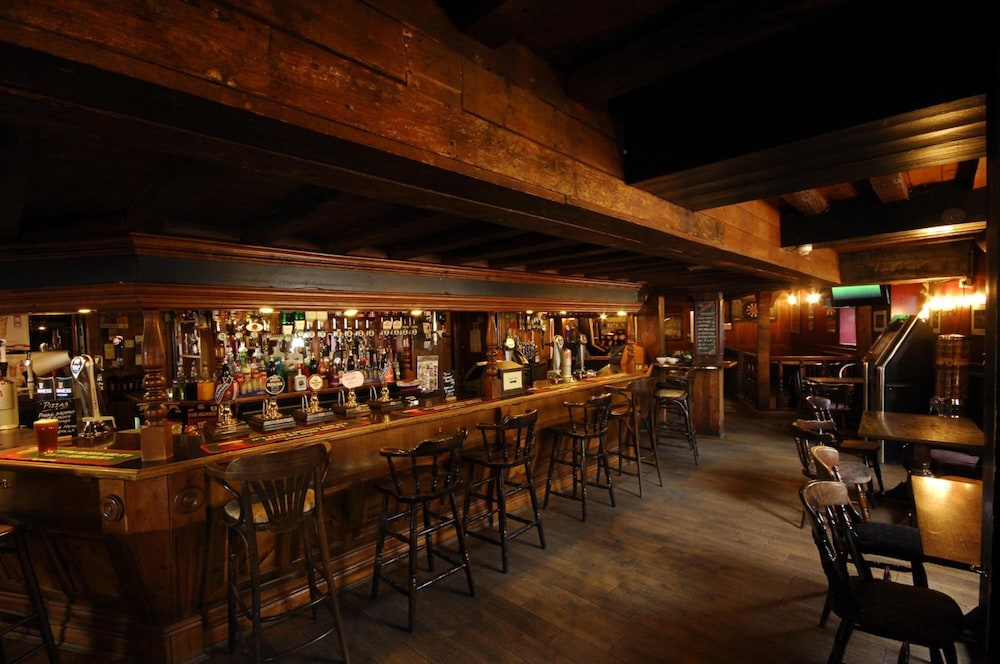 The Longboat Inn 31/41