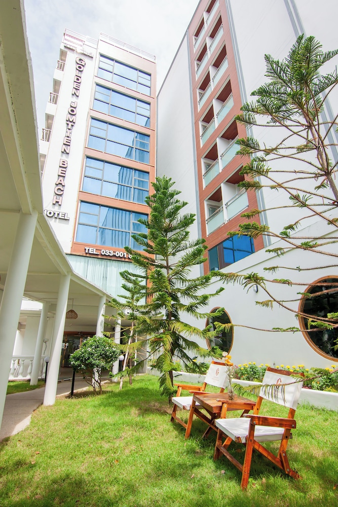 Golden Jomtien Beach Hotel 96/100