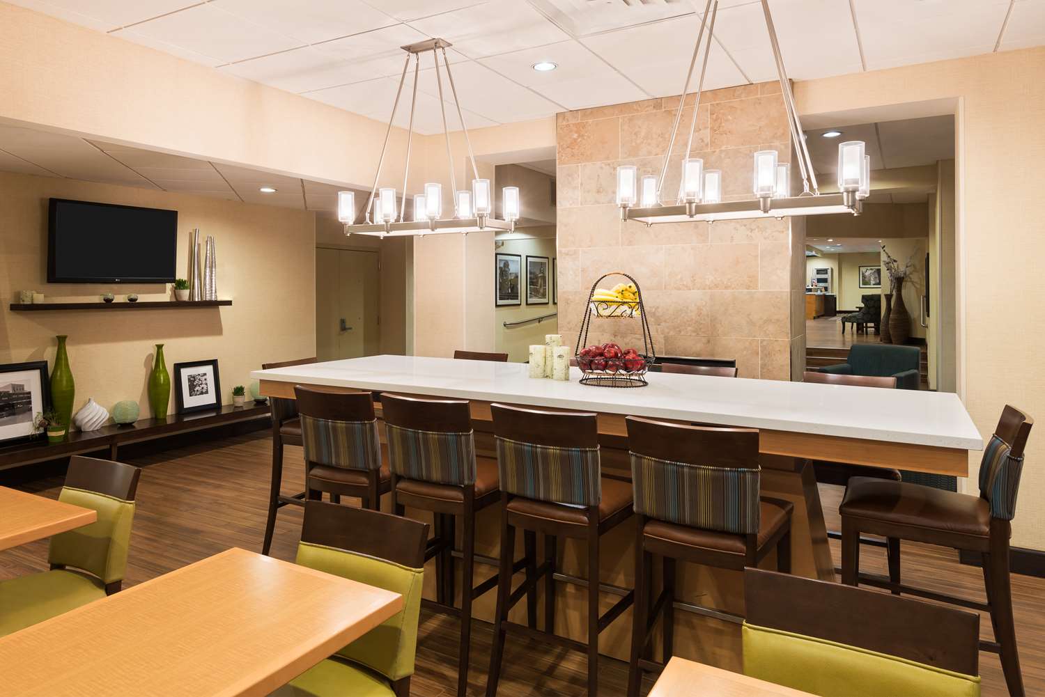 restaurant cafeteria