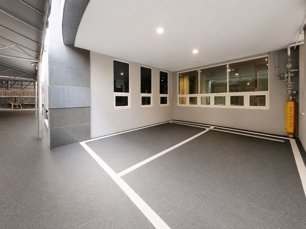 February Hotel Sungseo 63/67
