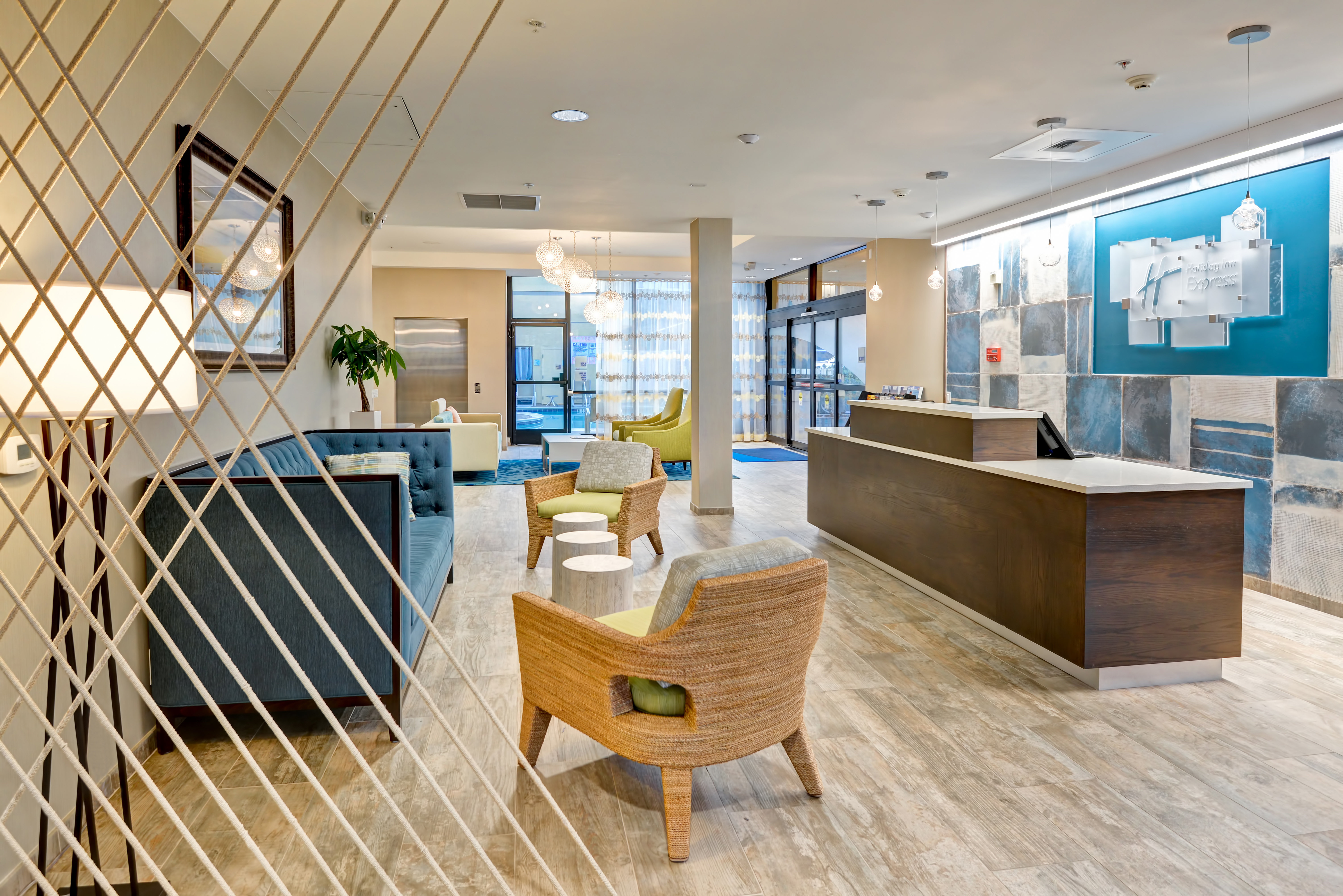 Holiday Inn Express Newport Beach 6/57