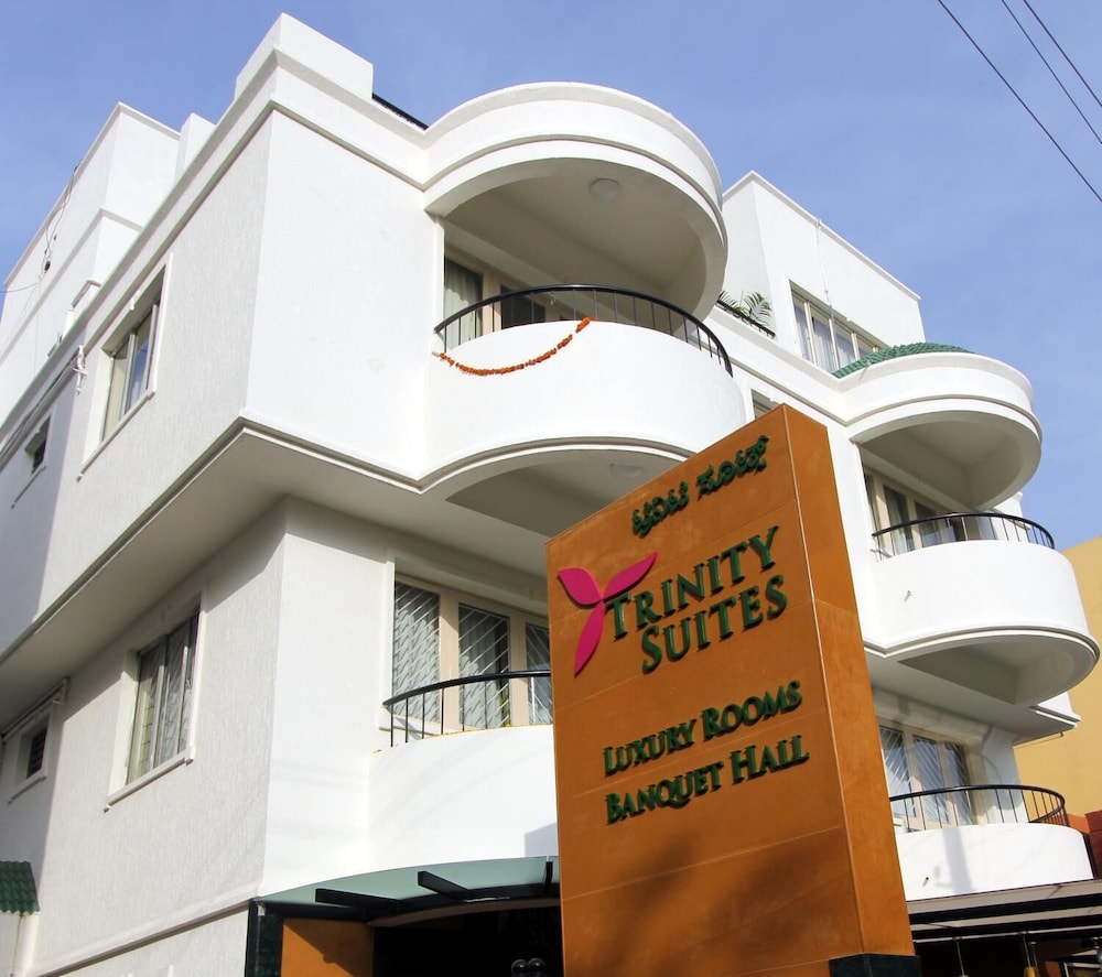 TRINITY SUITES photo2
