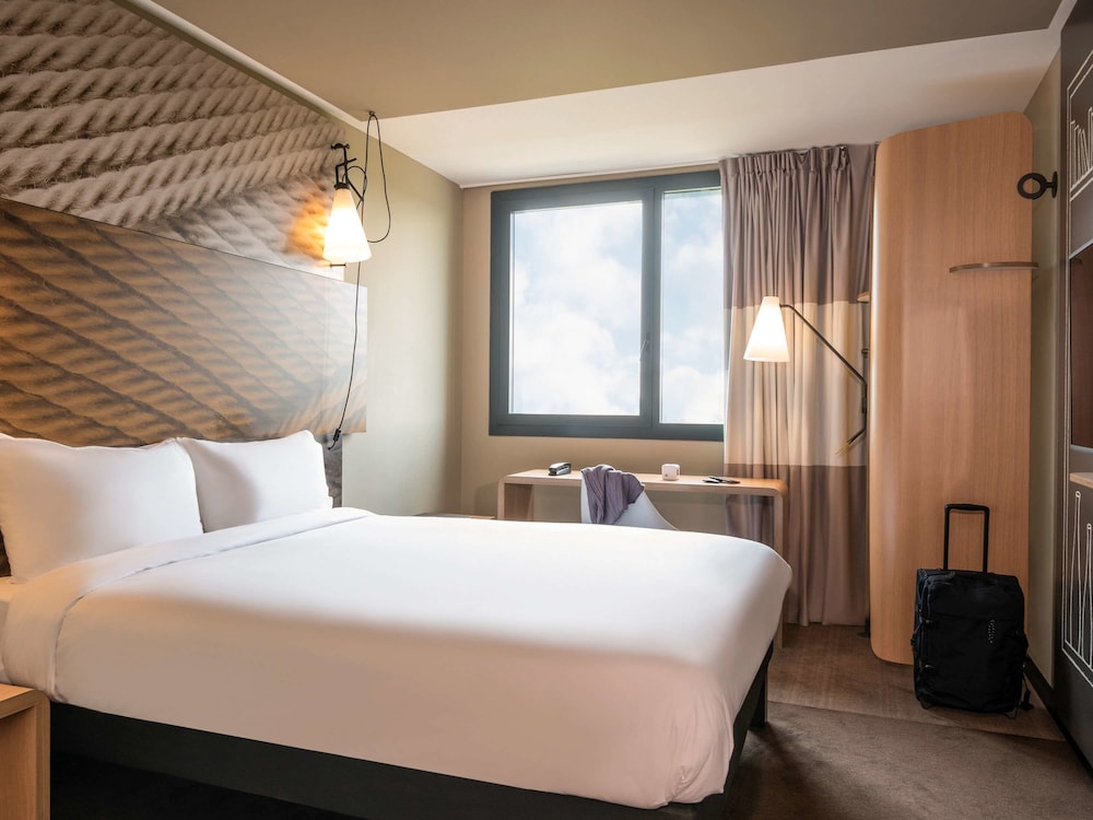 ibis Gonesse 16/57