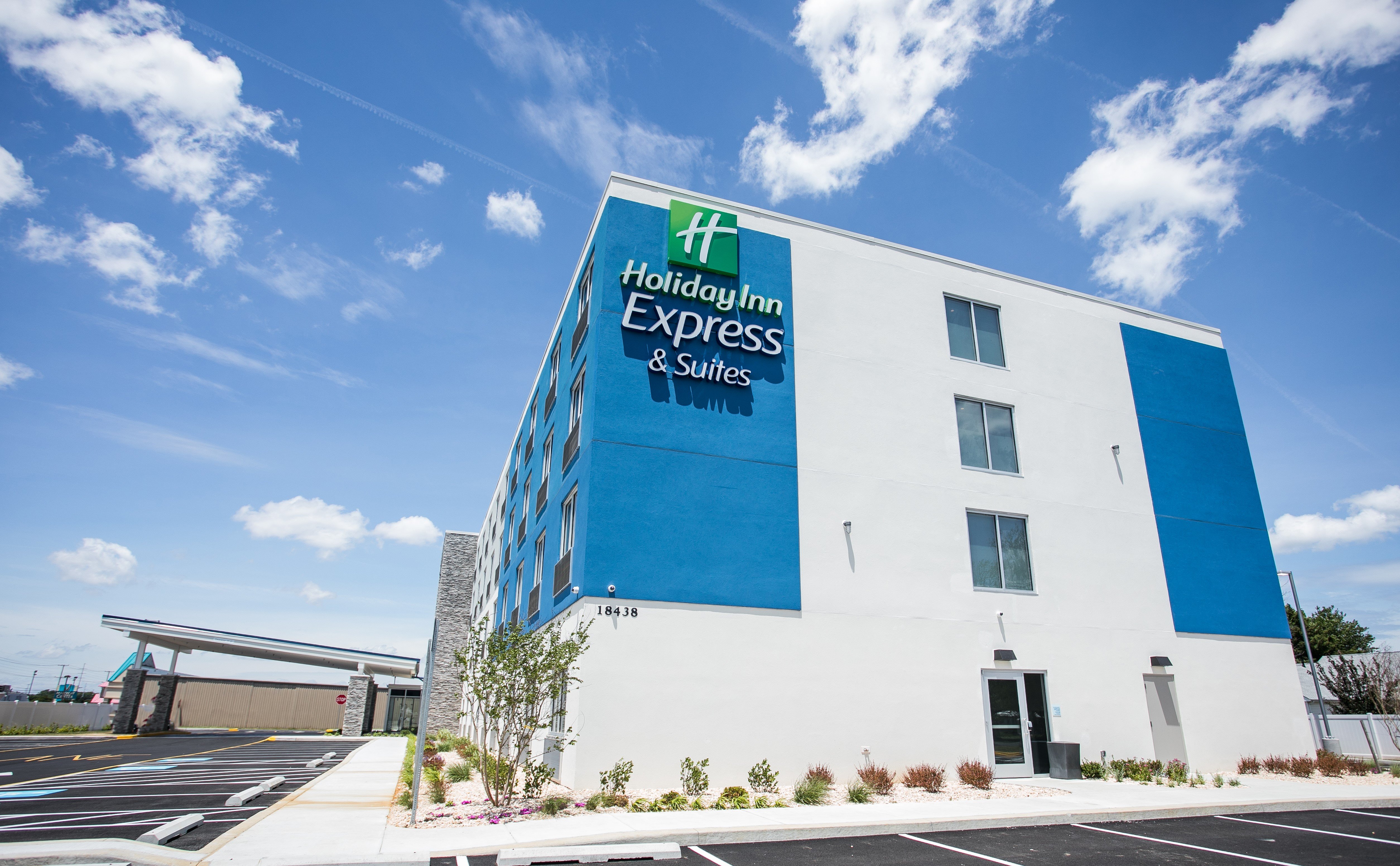 Holiday Inn Express & Suites Rehoboth Beach 1/51