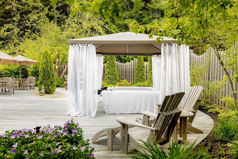 Spruce Point Inn Resort Spa 9/40