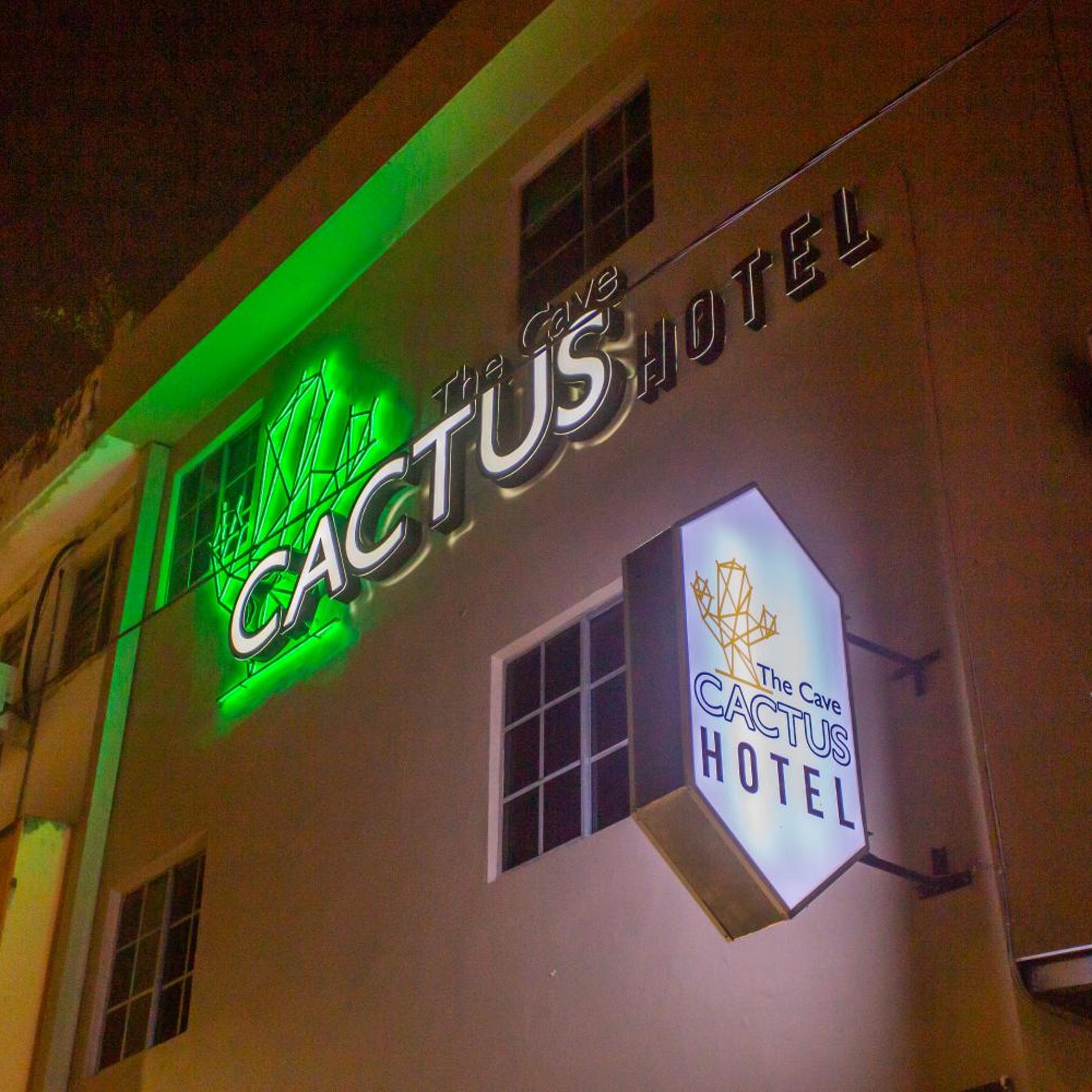 OYO 90028 Ragula Hotel 6/45