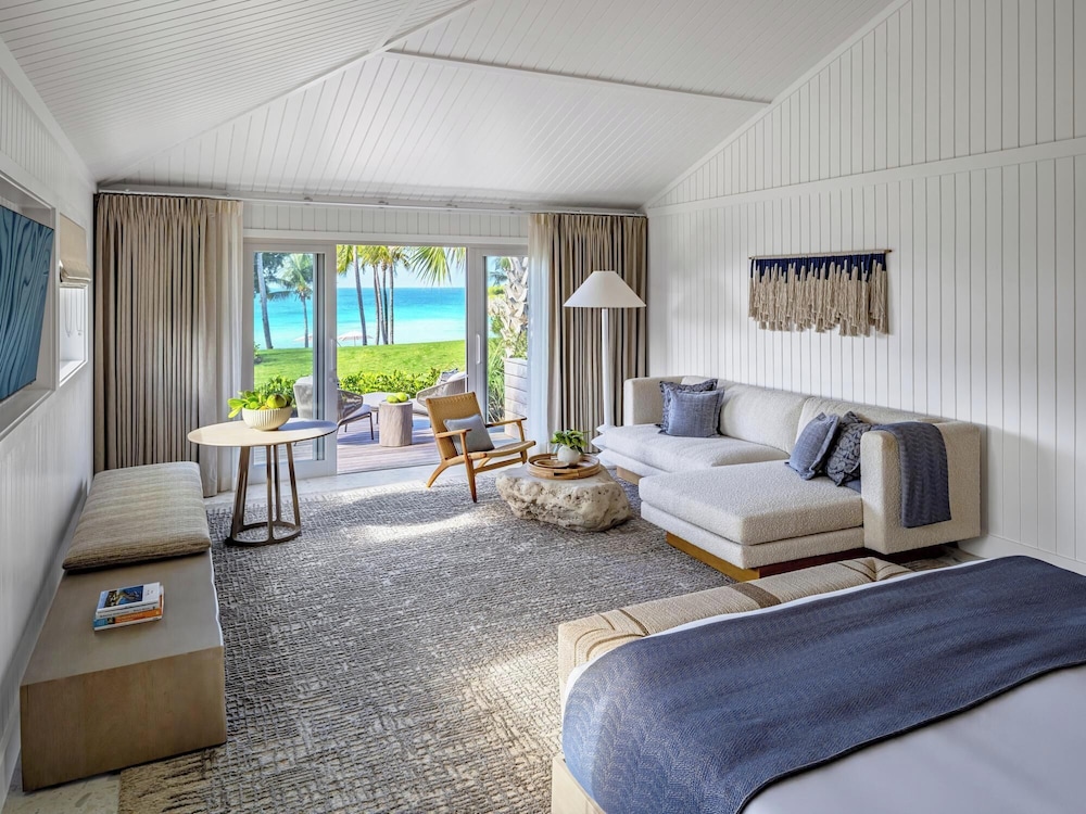 Room, King Bed, Ocean Front