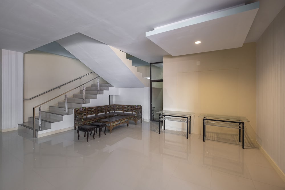 OYO 1633 Hotel Darma Nusantara 23/33