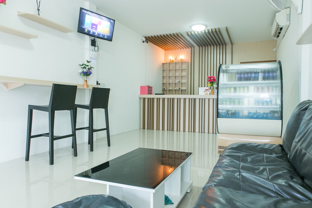 Cheaper Room 18/29
