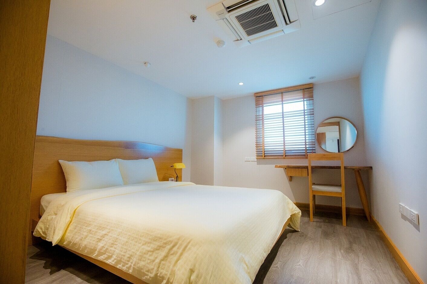 2 Bedrooms, Diamond, Apartment, 1 Queen and 1 Single Bed