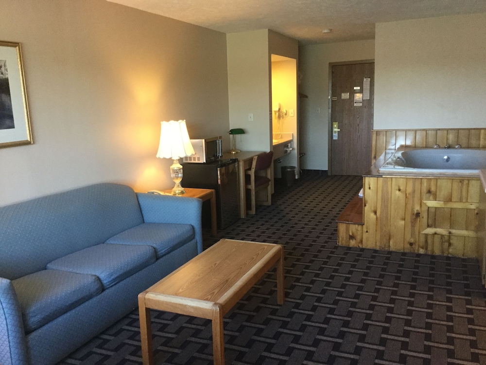 Sky Lodge Inn Suites 21/34