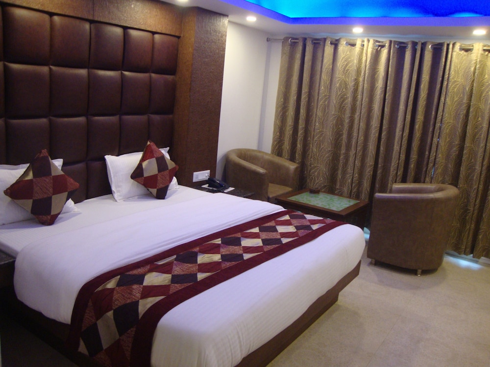 HOTEL HAMERS INTERNATIONAL 15/49