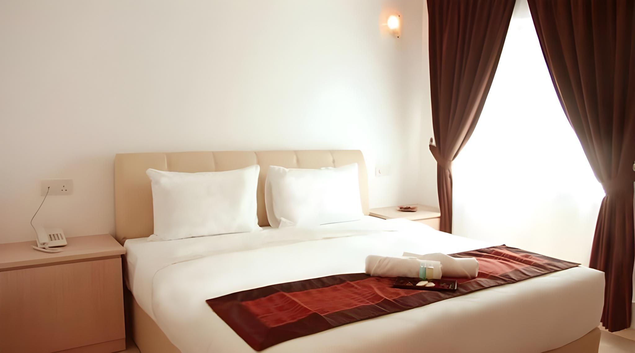 Deluxe, King Bed