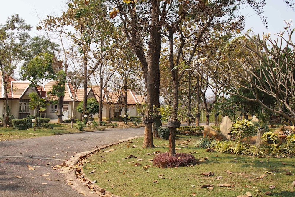 Khao Yai Country Hill Resort 24/37