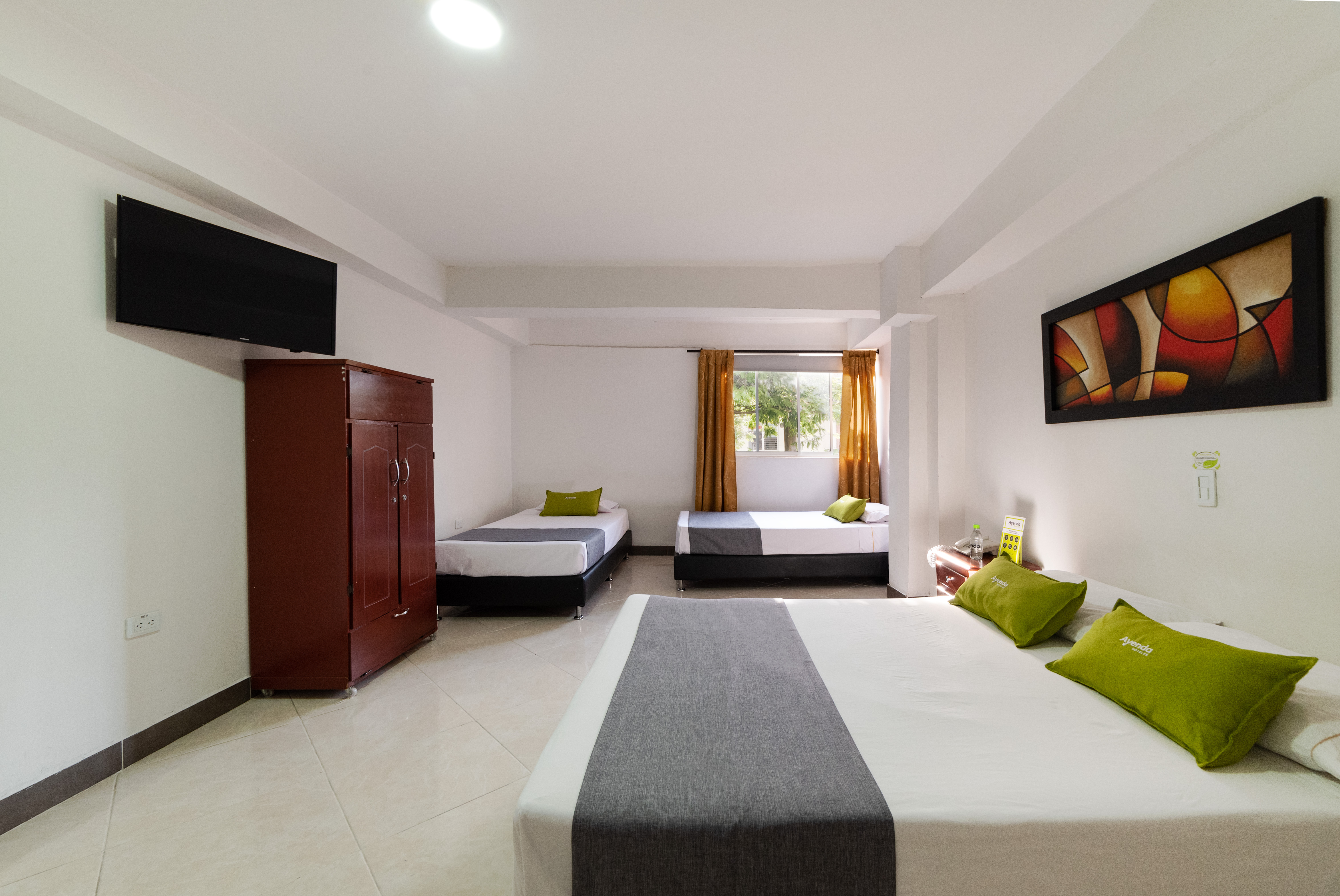 Ayenda 1234 Imperio 70 18/33