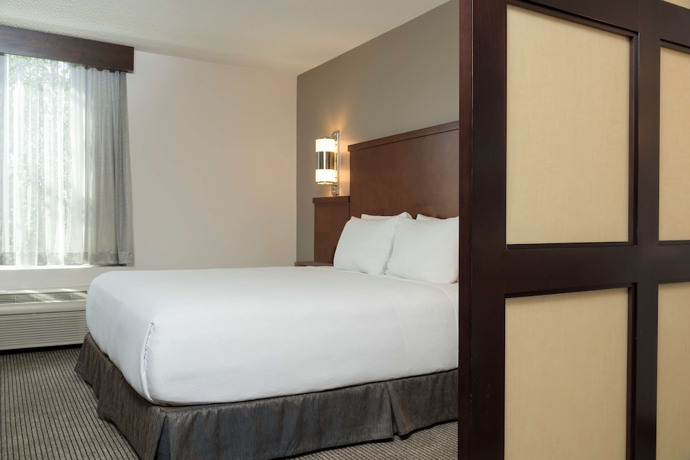 Hyatt Place Sarasota Bradenton 16/65