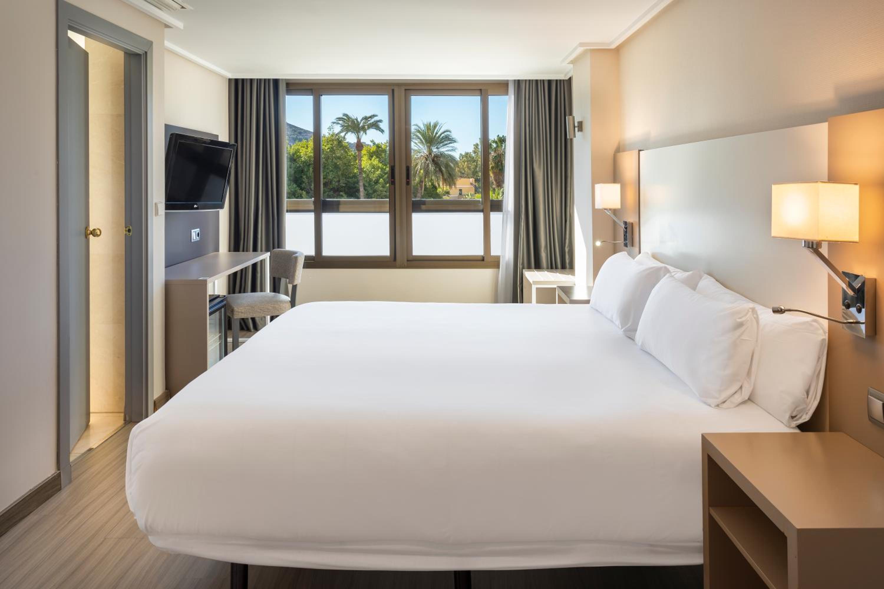 غرفة سوبيريور بسرير كينج، B&B HOTEL Cartagena Cartagonova 2/5