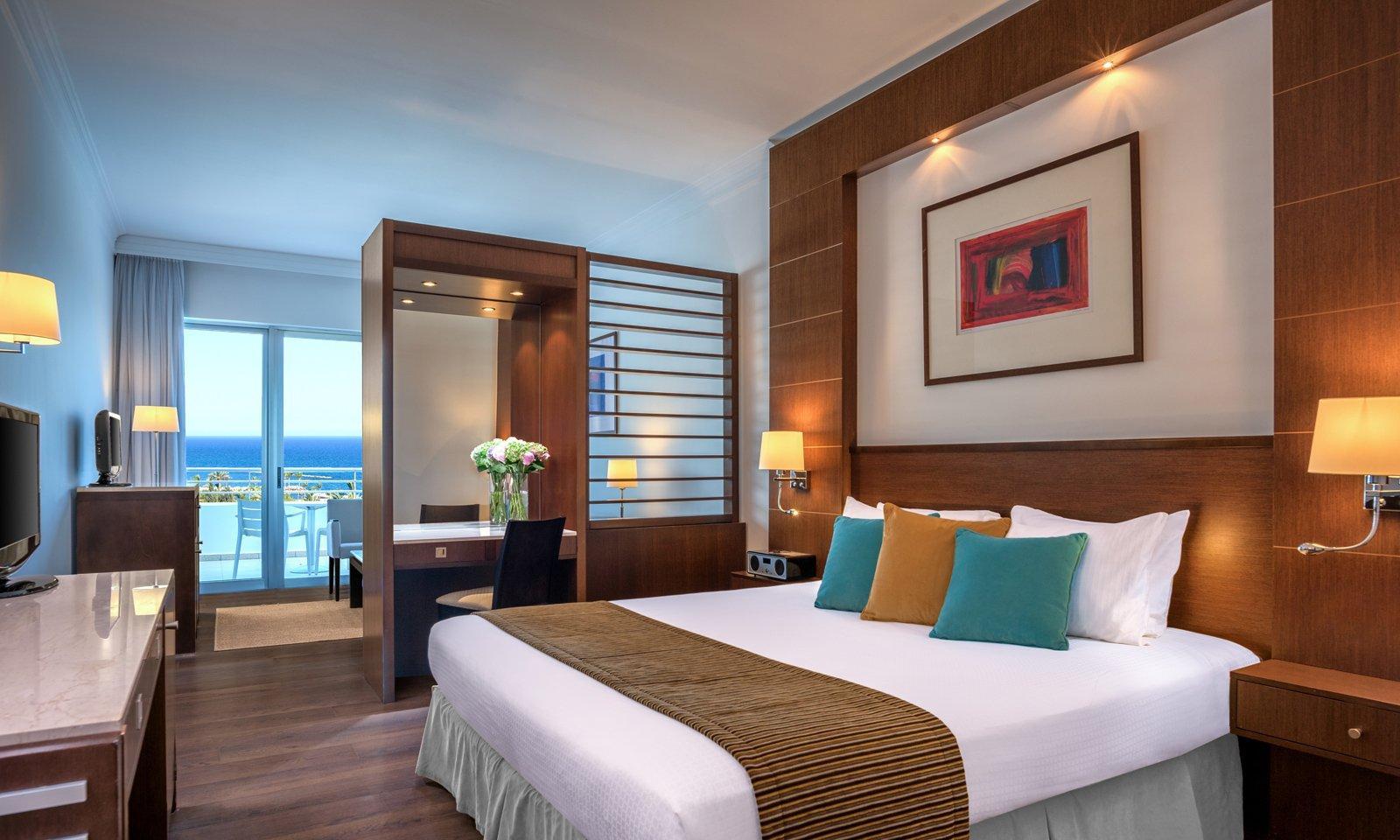 Luxury, Studio, Pool and Sea View
