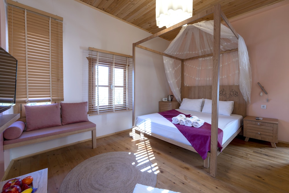 The Little Prince Boutique Hotel 12/48