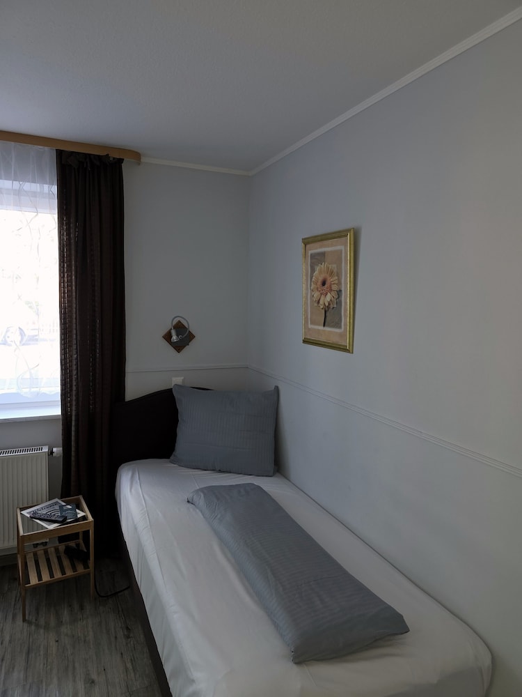 Lieth Hotel Grünreich 9/50
