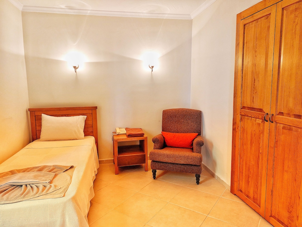 Ece Boutique Hotel 56/85