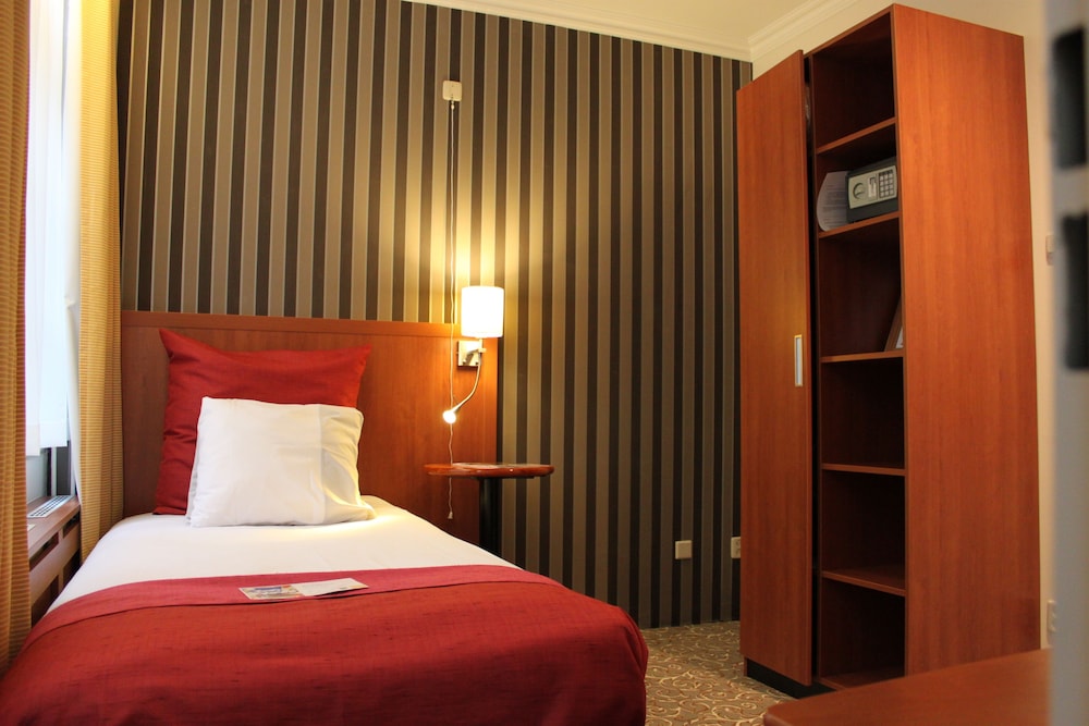 Grand Museum Hotel, BW Signature Collection 29/64
