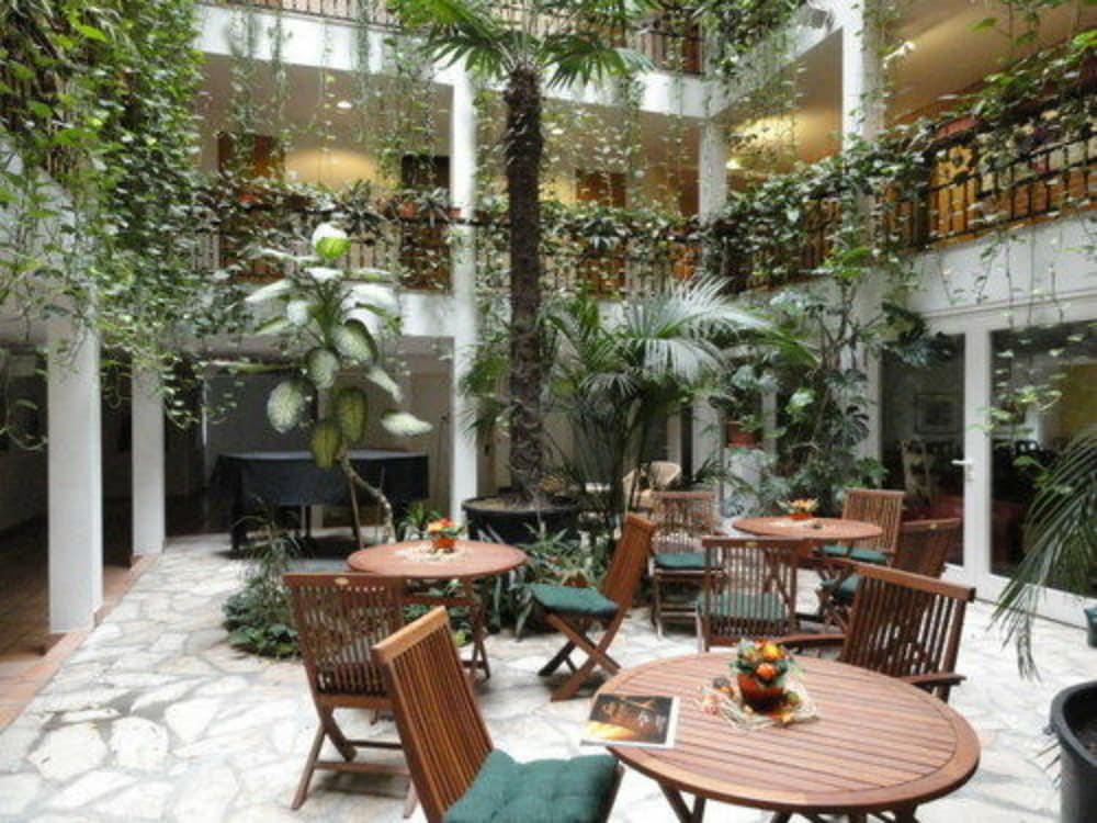 Solitaire Hotel Boardinghouse Berlin 49/65