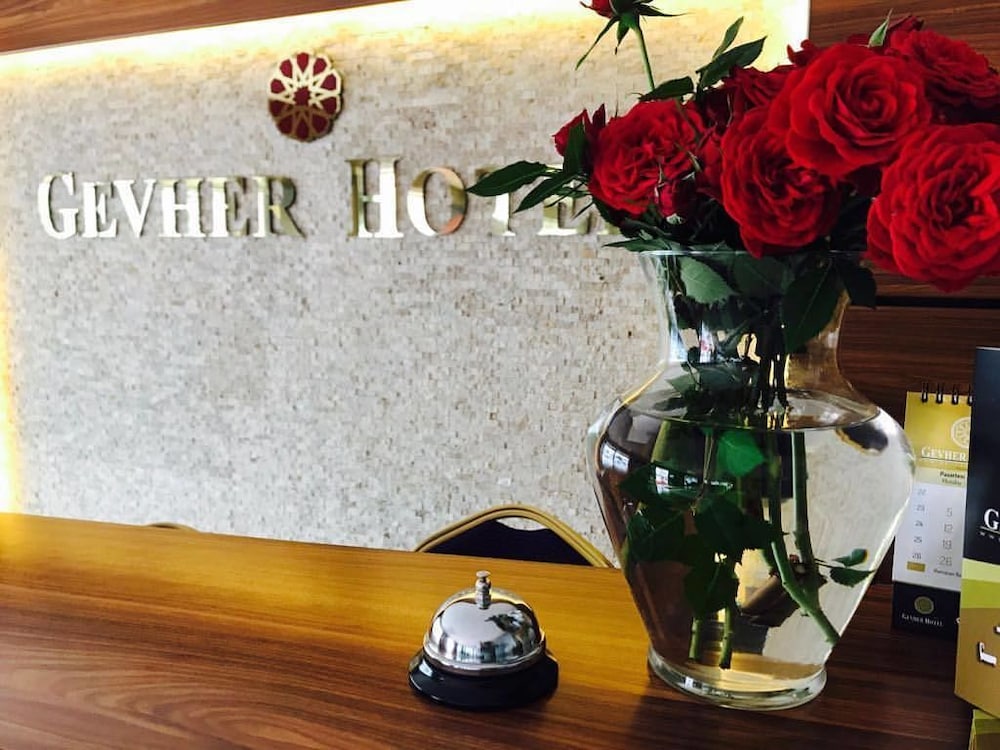 GEVHER HOTEL 12/19
