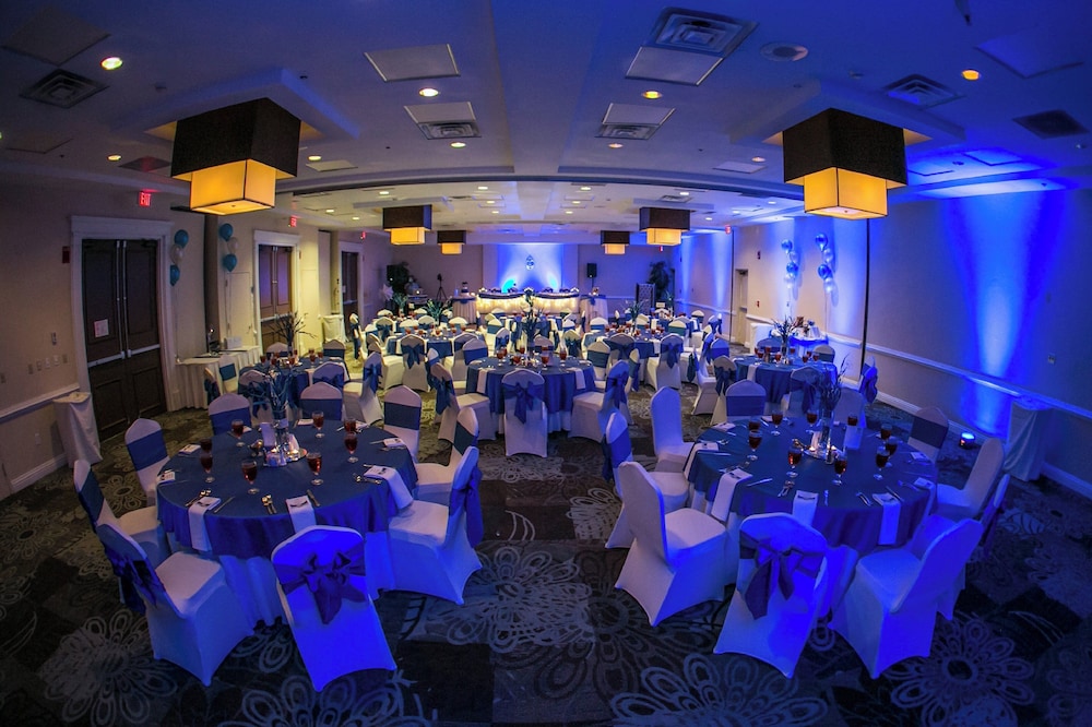 Holiday Inn Orlando East - UCF Area 54/59