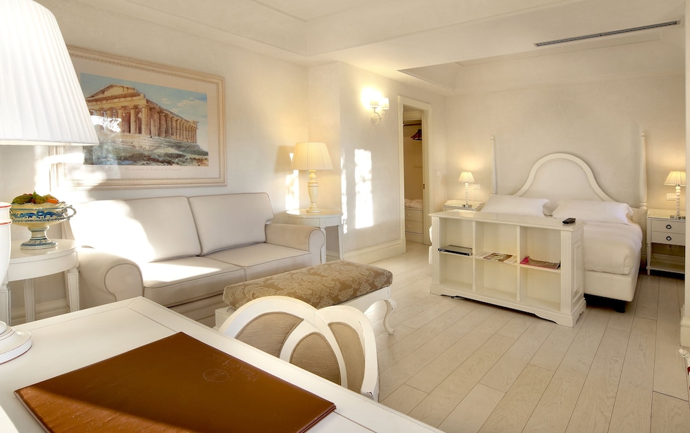 Villa Athena Resort 53/74