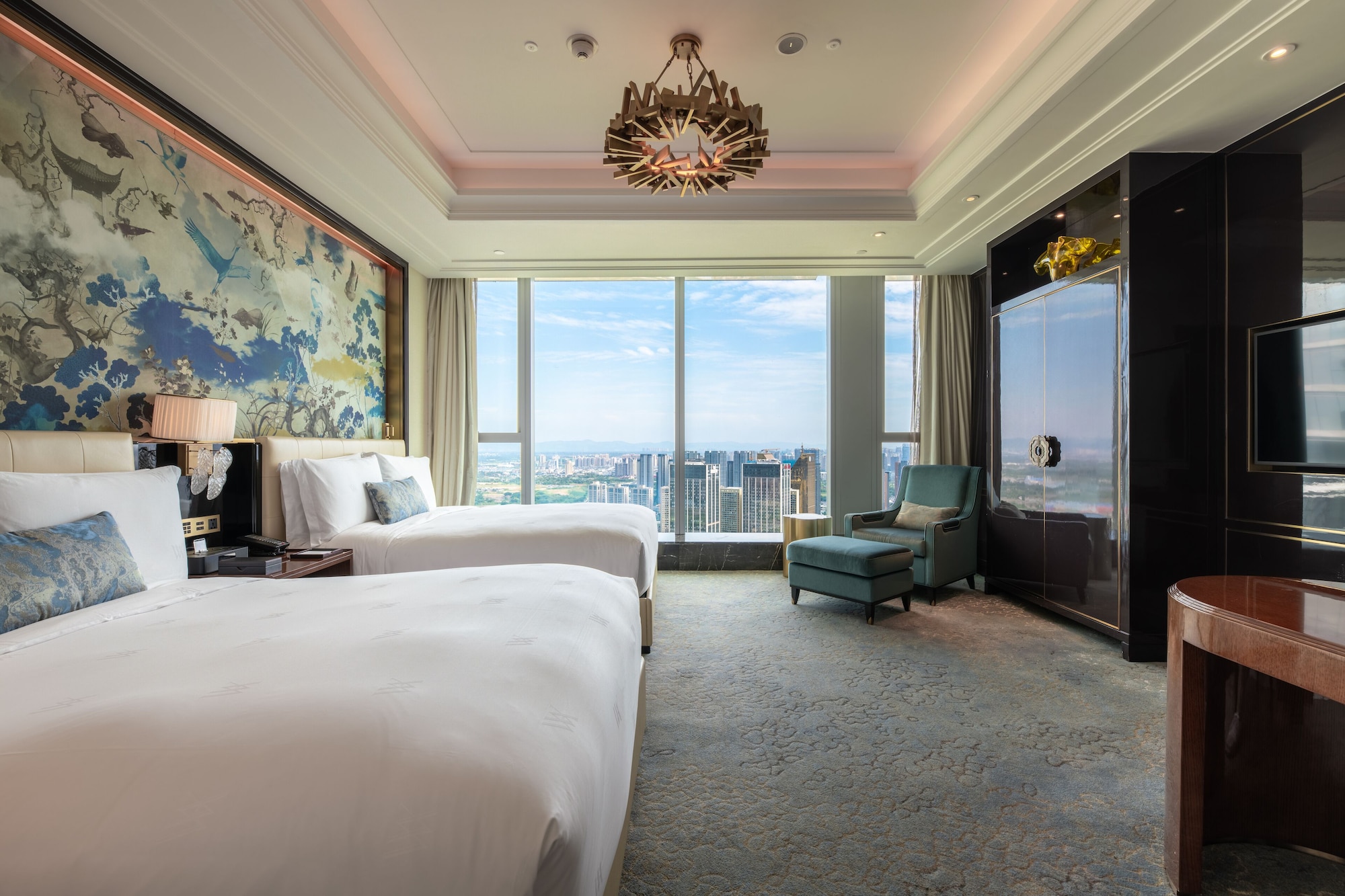Room, 2 Queen Beds, Twin Towers View