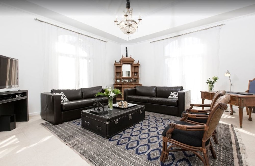 La Mision Hotel Boutique 43/67