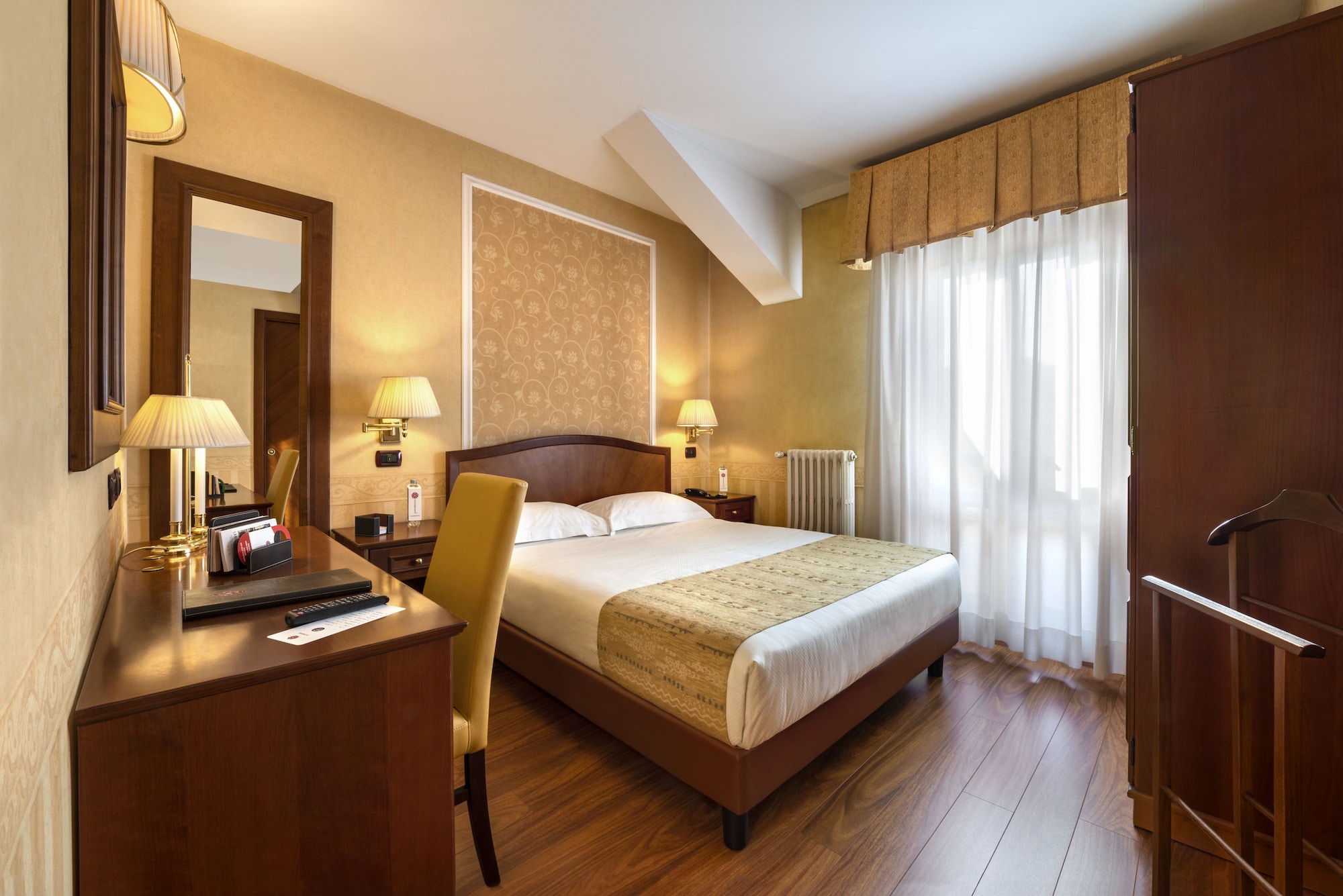 ECONOMY, DOUBLE BED